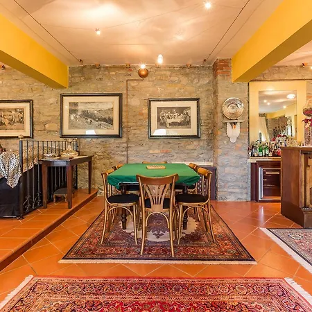 Tenuta Pian D'attesio - Gospodarstwo agroturystyczne Castelletto Soprano