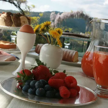 Vakantieboerderij Tenuta Pian D'attesio - Castelletto Soprano