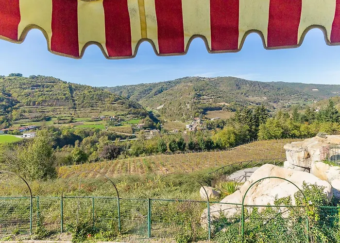 مزرعة للإقامة Tenuta Pian D'attesio - Castelletto Soprano