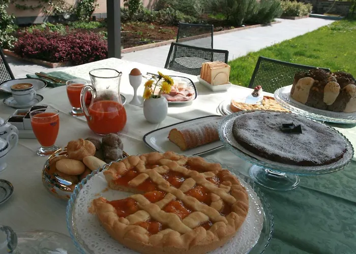 مزرعة للإقامة Tenuta Pian D'attesio -