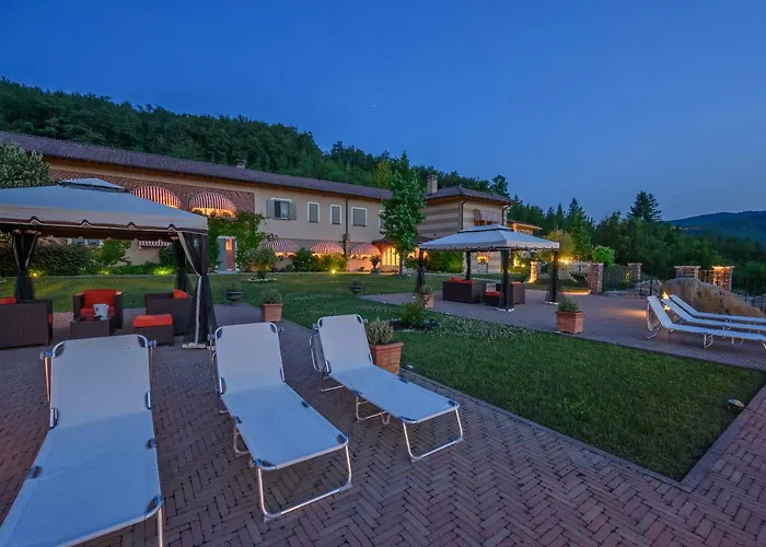 Tenuta Pian D'attesio - مزرعة للإقامة Castelletto Soprano